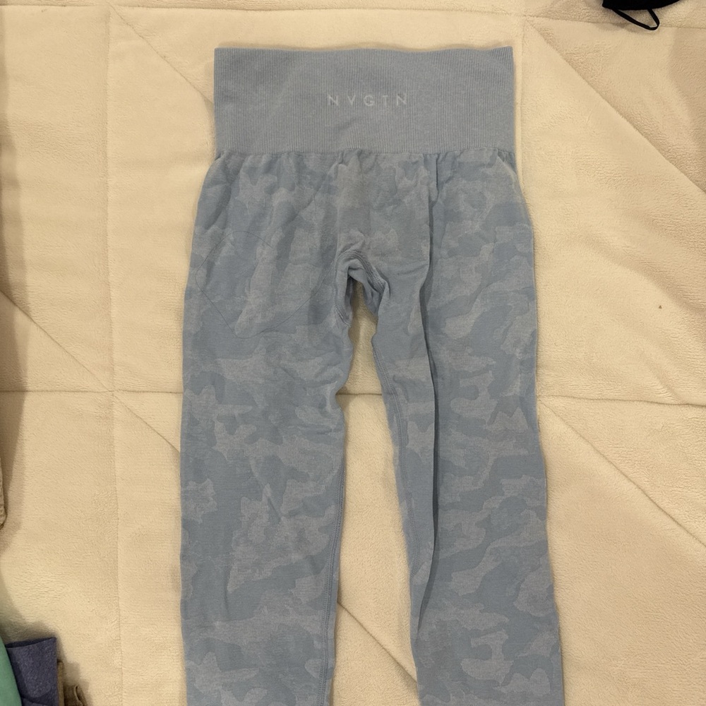NVGTN Camo Seamless Leggings Icy Blue Size XS